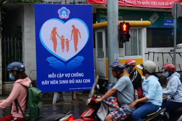 khuyen khich nam nu ket hon truoc 30 tuoi som sinh con khong nen ket hon muon