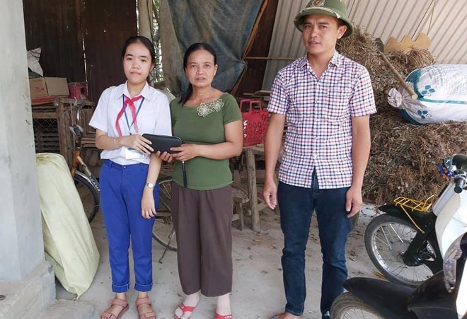 tra 30 trieu cho nguoi danh roi nu sinh quang tri tu choi nhan tien thuong