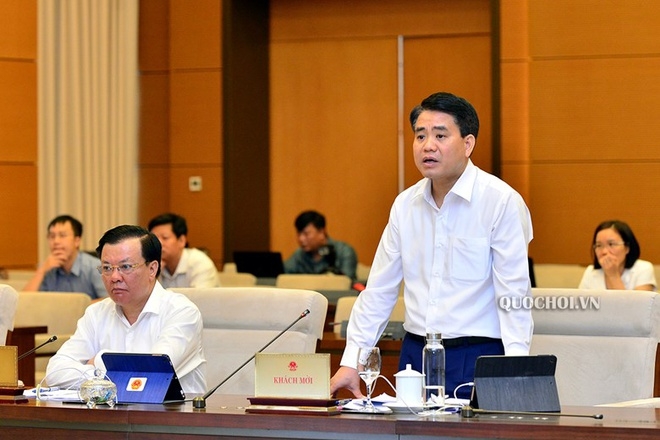 ha noi de xuat giu lai so thu tu co phan hoa de lam duong sat do thi
