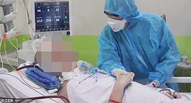 doc gia quoc te ca ngoi no luc cua viet nam trong cuu chua benh nhan phi cong anh