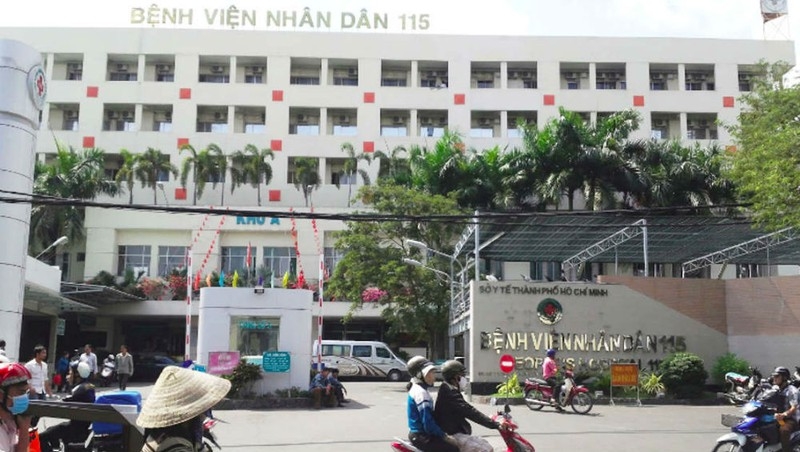 nhin tieu tu vung tau ve tphcm nguoi dan ong truot chan te vo bang quang