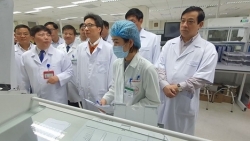 trung quoc dong cua tu cam thanh vi dich benh viem phoi virus corona