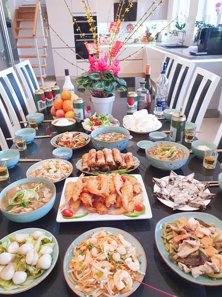 mam com mung 1 tet canh ty mong mot nam am em no du cua cac gia dinh viet