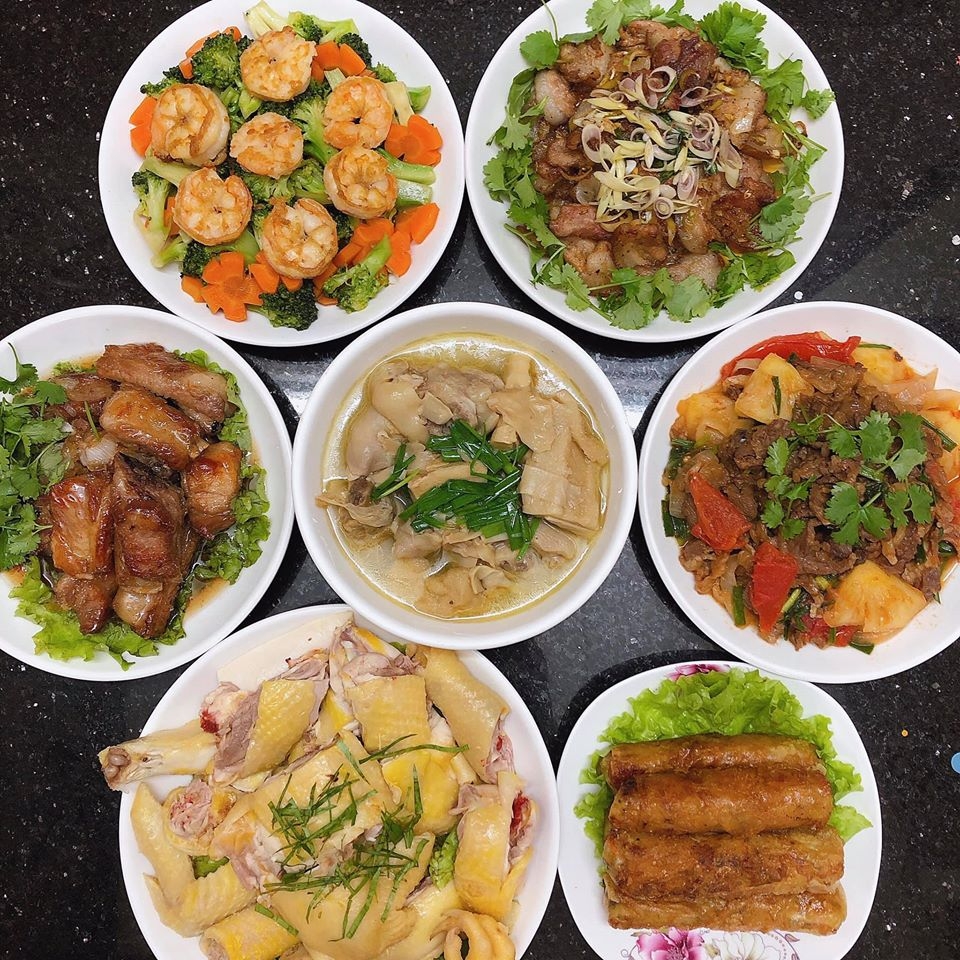 mam com mung 1 tet canh ty mong mot nam am em no du cua cac gia dinh viet