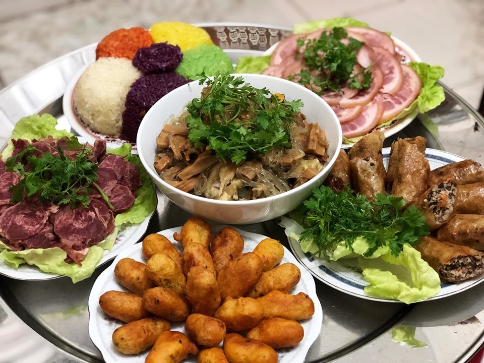 mam com mung 1 tet canh ty mong mot nam am em no du cua cac gia dinh viet