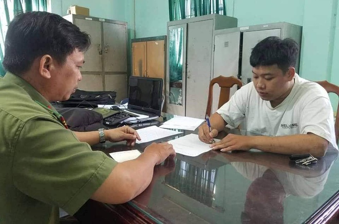 dang tin sai ve virus corona tai vung tau nam thanh nien bi cong an moi len lam viec