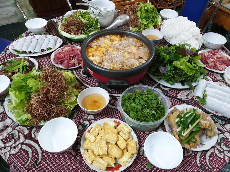 lau rieu cua dong lau thai chua cay sau nhung ngay tet an banh chung thit ga