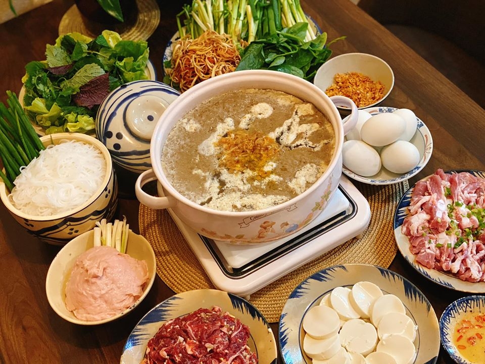 lau rieu cua dong lau thai chua cay sau nhung ngay tet an banh chung thit ga