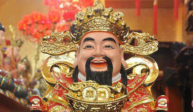 ngay via than tai nam 2020 nen cung gi