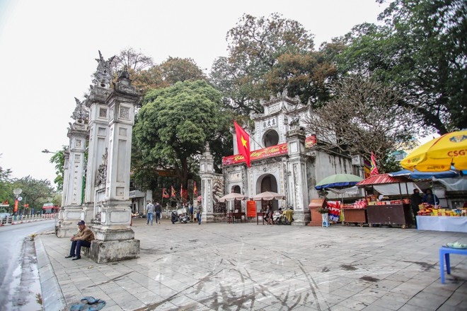 Đền, chùa Hà Nội vắng khách đi lễ do lo ngại virus corona den chua ha noi vang khach di le do lo ngai virus corona