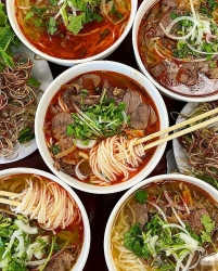 Công thức nấu bún bò Huế cho bữa sáng tại nhà vừa sạch, vừa ngon