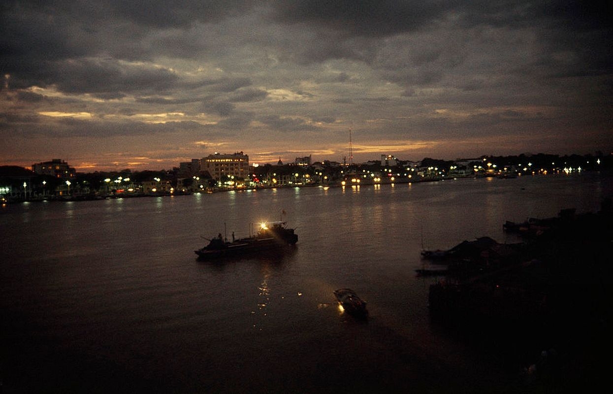 nhip song sai gon nhung nam 60 chan thuc song dong qua ong kinh phong vien anh national geographic