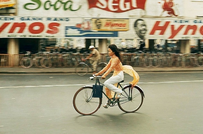 nhip song sai gon nhung nam 60 chan thuc song dong qua ong kinh phong vien anh national geographic