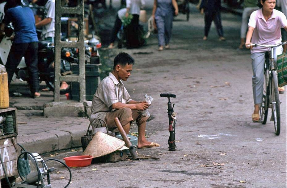 nhip song ha noi qua nhung khu cho pho co nam 1991 1993