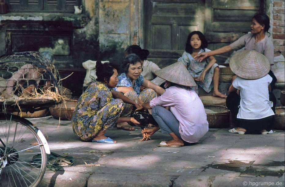 nhip song ha noi qua nhung khu cho pho co nam 1991 1993