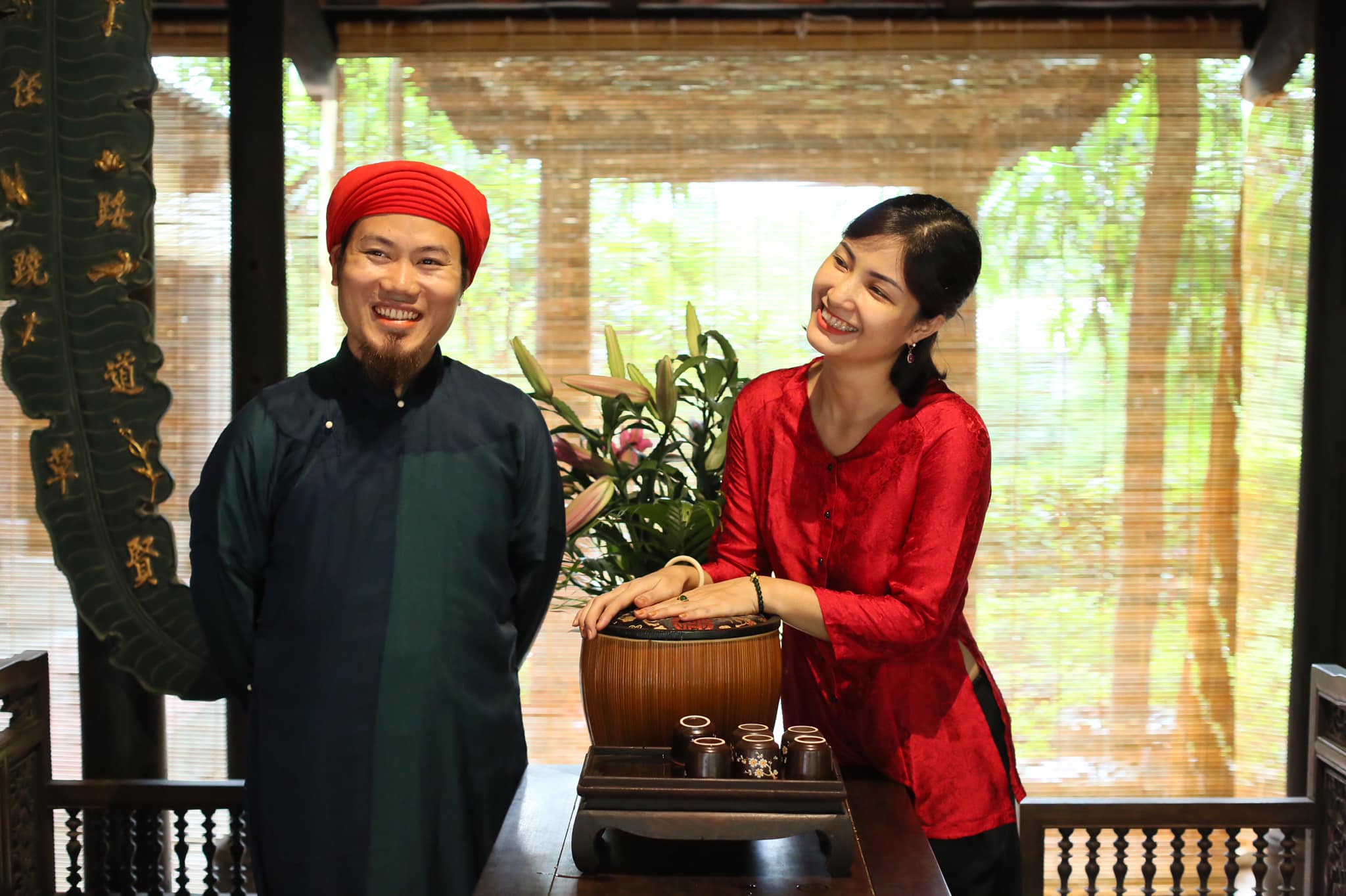 nghe si vuong rau luon nho ky uc gan voi nhung chai nuoc mam que