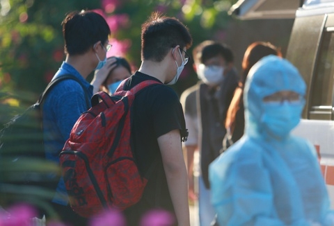 so ca nhiem len 148 bo y te khuyen cao nguoi dan khong ra duong