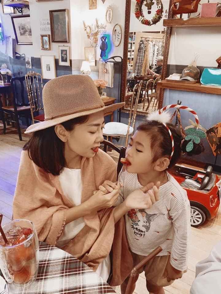 nhung hinh anh cuoi doi cua dien vien mai phuong