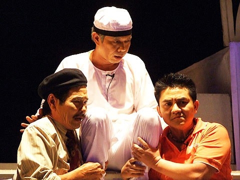 nghe sy hai anh vu va nhung vai dien de doi