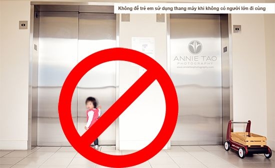 khong de tre di thang may mot minh va cac cach bao ve con khoi bi sam so dam o