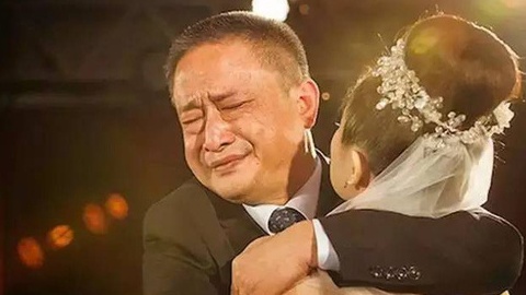 lam the nao tranh tan cong tinh duc khi phu nu du lich mot minh