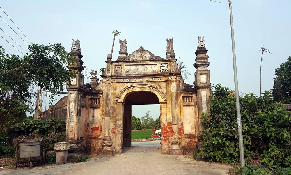 dieu dac biet o ngoi lang co nhung nha co bang 3 nha mat pho