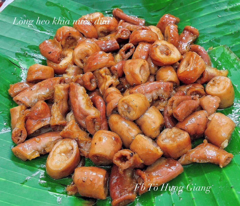 long heo khia nuoc dua va khau duoi xao dua chua doi vi bua com gia dinh