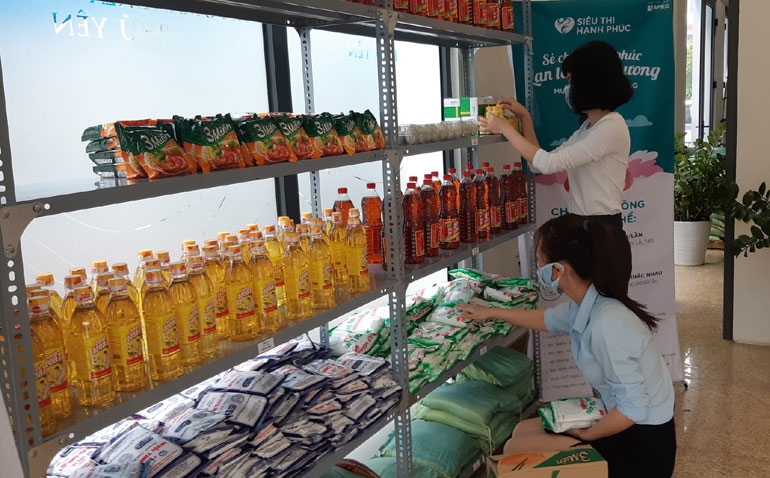 phu yen mo cua sieu thi 0 dong mang ten hanh phuc