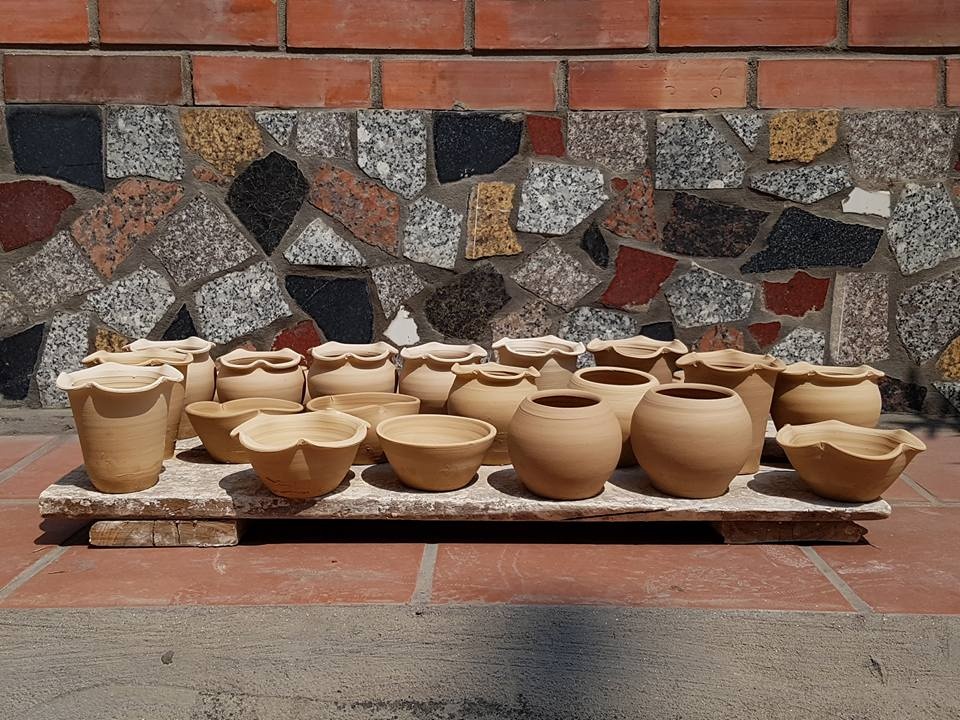 Làng gốm Bát Tràng - làng gốm cổ nổi tiếng nhất Việt Nam lang gom bat trang lang gom co noi tieng nhat viet nam
