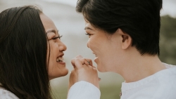 son ngoc minh va tinh yeu ngot ngao voi ban trai dong tinh