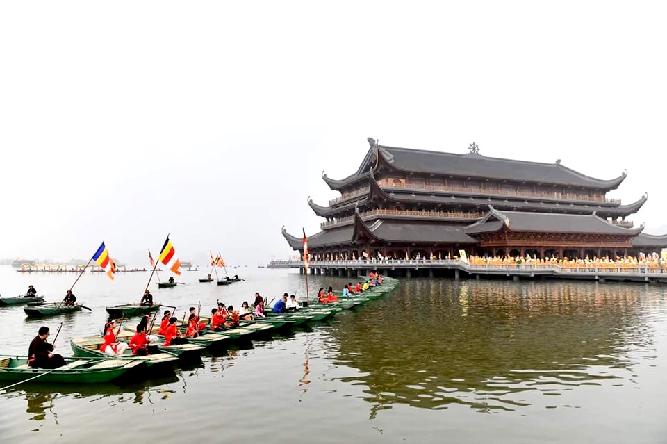 khai mac dai le vesak 2019 va nhung hinh anh an tuong