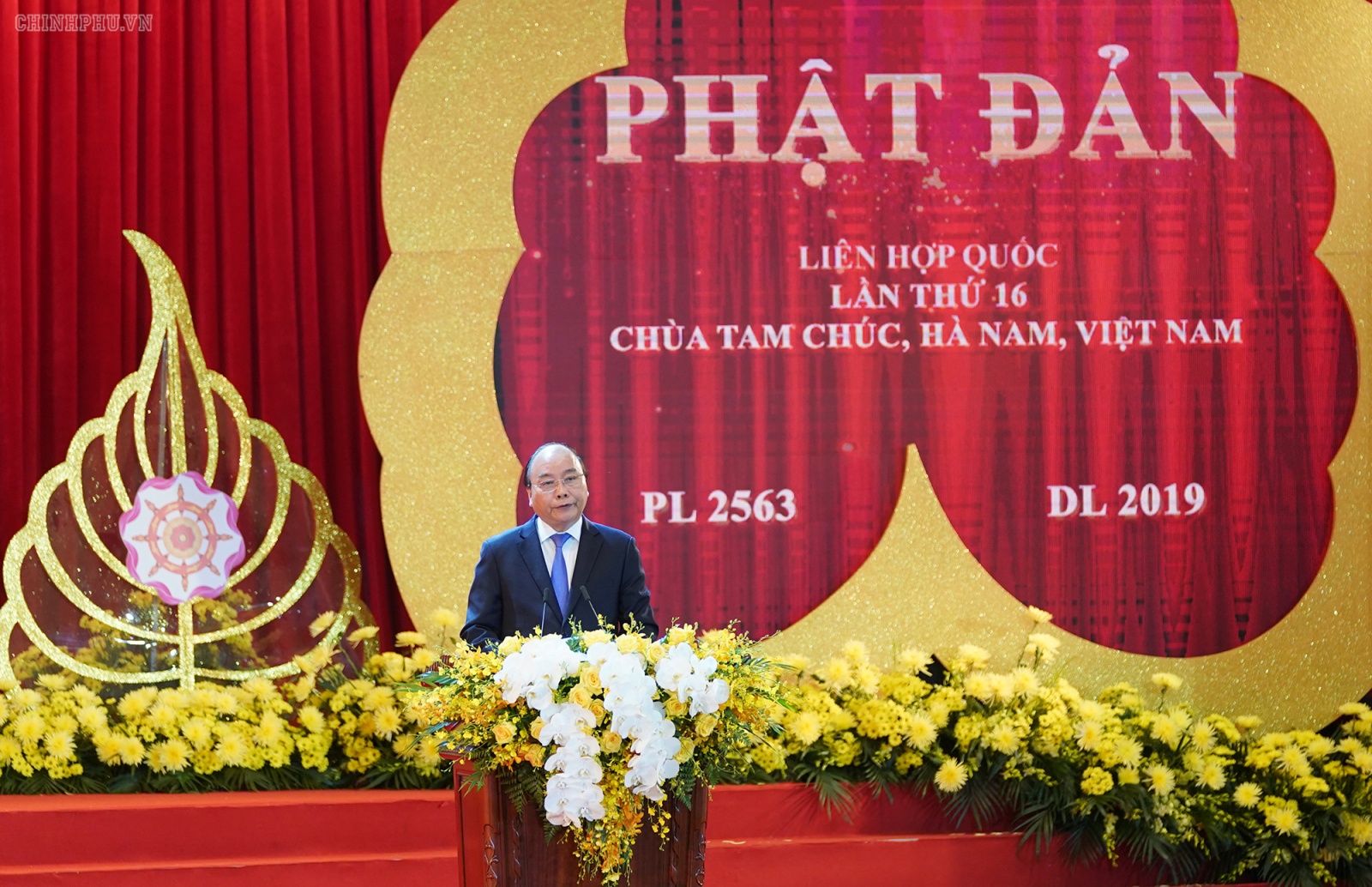 khai mac dai le vesak 2019 va nhung hinh anh an tuong