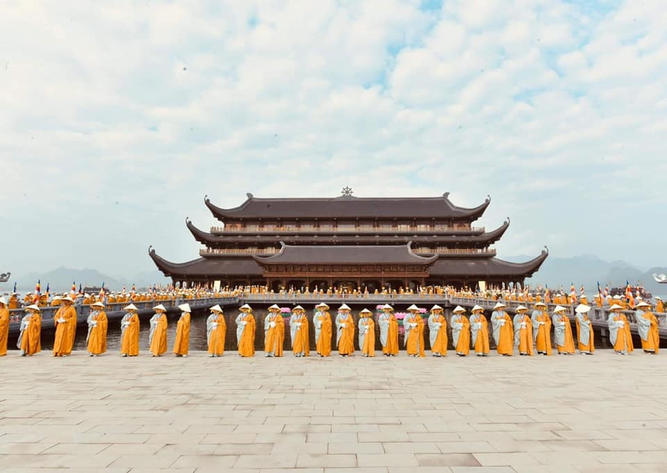 dai le vesak 2019 xac lap 10 ky luc an tuong