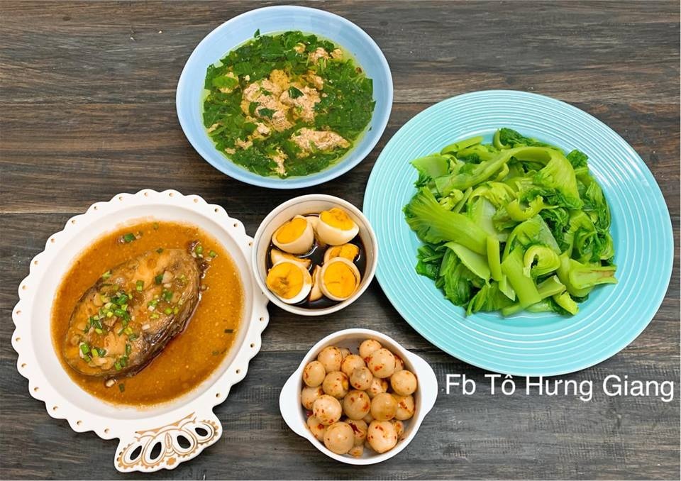 mon ngon de lam ca thu rim nuoc mam canh rau day nau cua