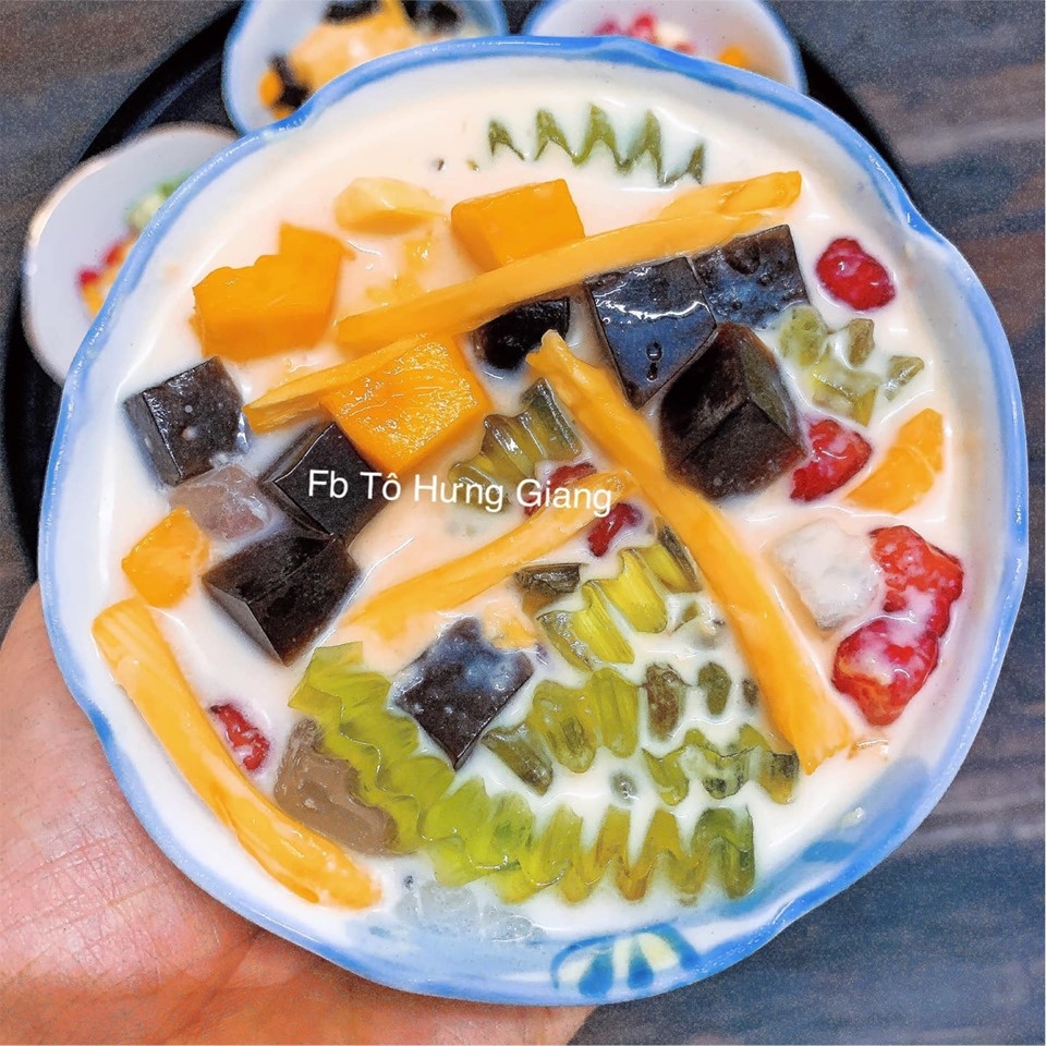 mon ngon de lam pho ga va che sau rieng suong sa hat luu