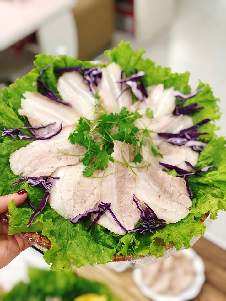 mon ngon de lam banh trang cuon thit heo cho ngay nong khong muon an com