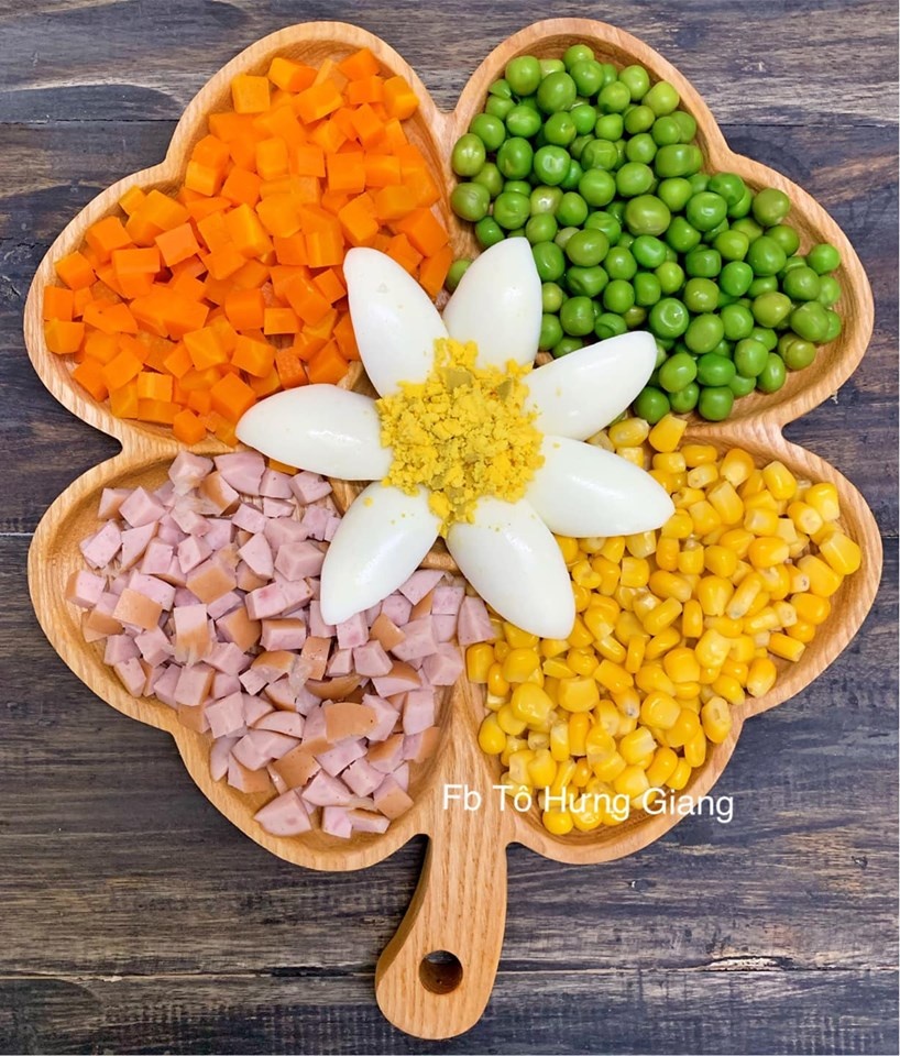 mon ngon de lam suon xao chua ngot an cung salad nga