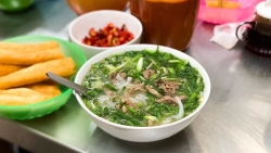 pho chua bun cha va 4 mon an bieu tuong cua nhung dia diem du lich viet nam
