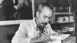 "Suốt đời học Bác" với 16 câu chuyện kể từ người thật việc thật