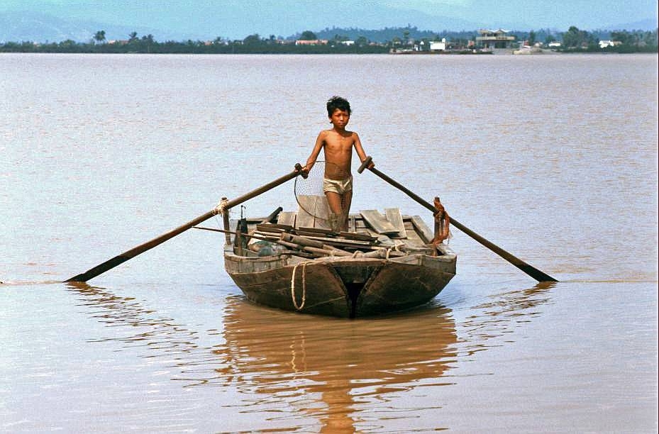 Phà Bính và những hình ảnh gây thương nhớ về Hải Phòng những năm 1990 pha binh va nhung hinh anh gay thuong nho ve hai phong nhung nam 1990