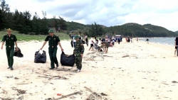 Chung tay bảo vệ môi trường biển