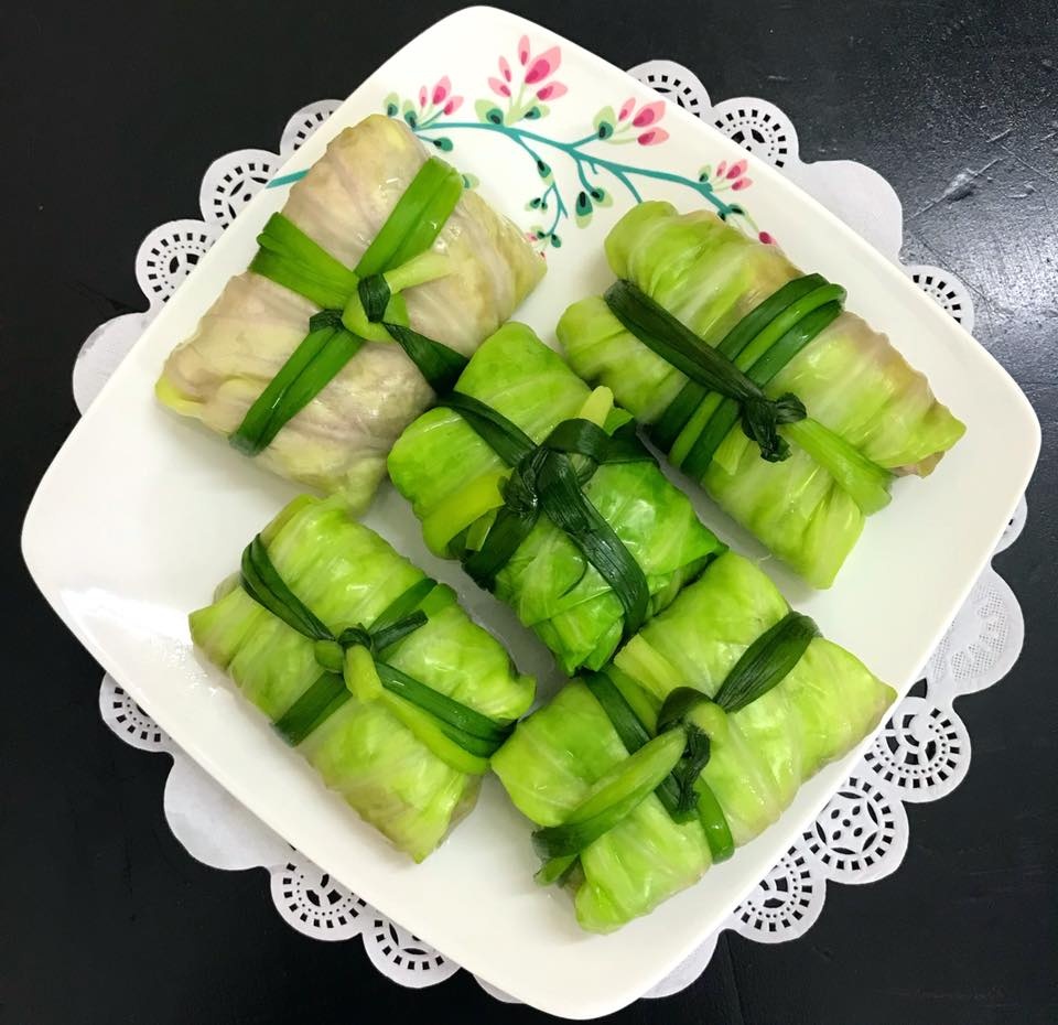 mon ngon de lam trung cuon thit hap an kem rau bap cai