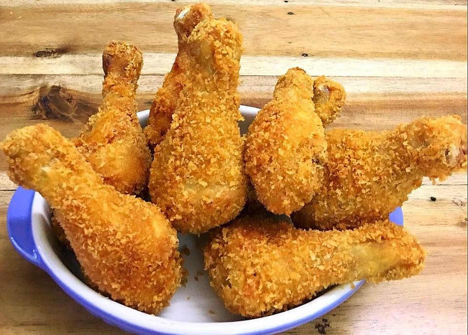 mon ngon de lam dui ga ran kfc va khoai tay lac pho mai