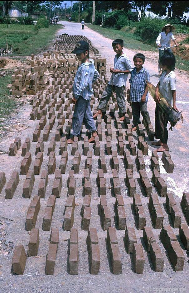 thanh co loa nam 1991 dep moc mac duoi ong kinh nhiep anh gia nguoi duc