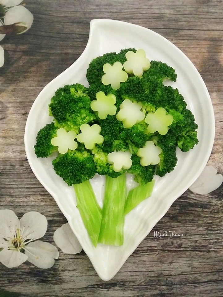 ngam nhung dia rau luoc xanh muot dep tuyet nhu mot vuon rau nghe thuat