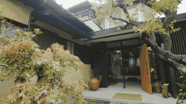 40 nam song tren nui cap vo chong nguoi nhat nhan ra y nghia cuoc doi