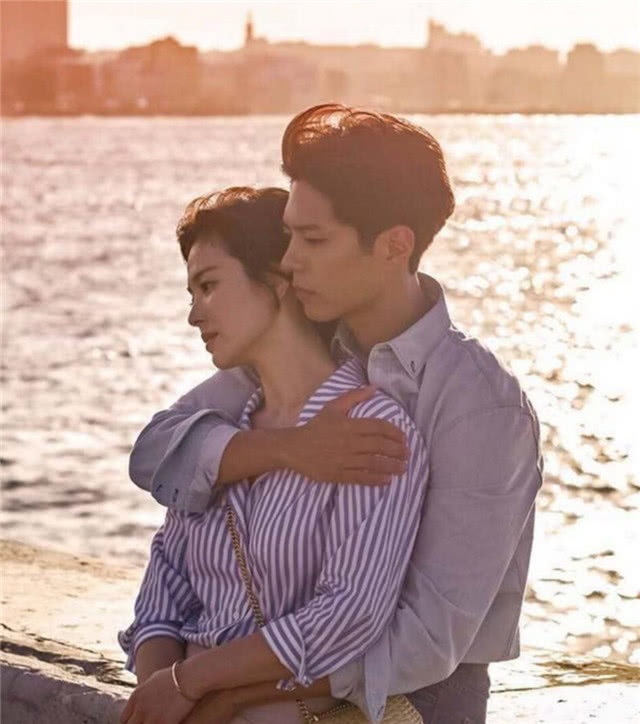 luat su tiet lo song hye kyo co loi nen song joong ki moi co quyen de don ly hon