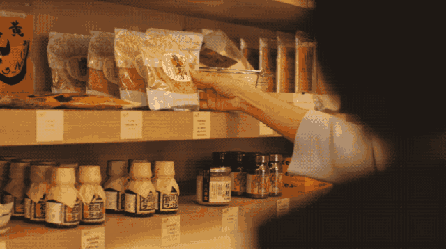 nguoi phu nu nau ca the gioi 20 nam khong mon nao trung lap