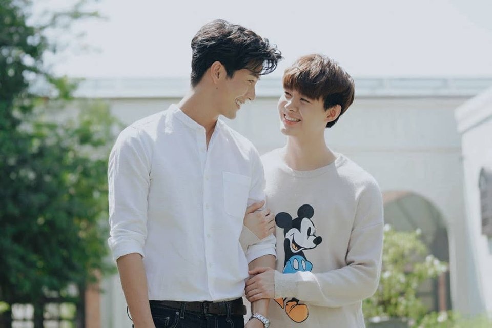 chiec la bay tap 6 nu hon ngot ngao giua chatchavee va niranam