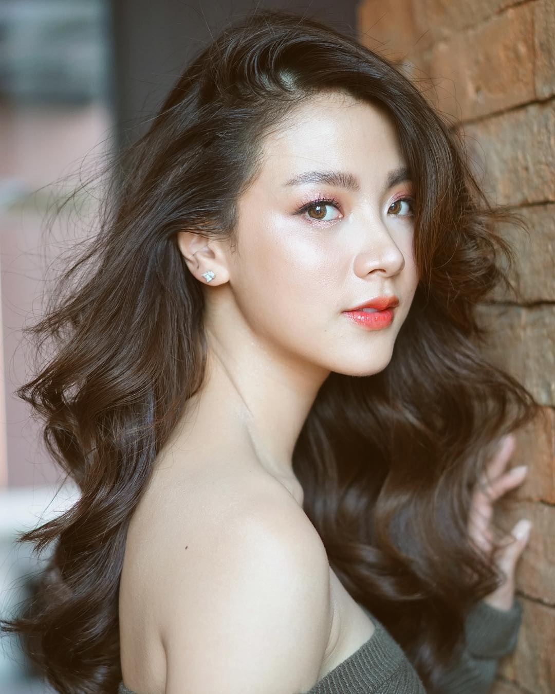 baifern pimchanok nu chinh chiec la bay tu lao dao vi scandal nghien ma tuy den no luc vuc day su nghiep